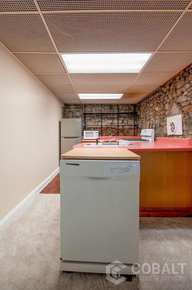 Foto del edificio - 867 Rosedale Rd NE
