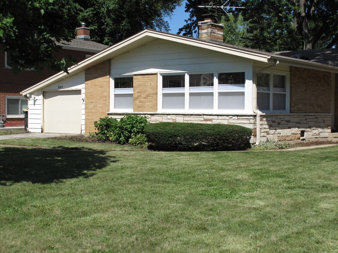 Foto principal - 301 N Derbyshire Ave