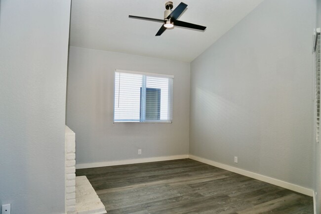 Building Photo - SO close to the beach and PCH - 3 Bedrooms and 3 Ensuite Bathrooms - Upgraded Upper Home With Lam...