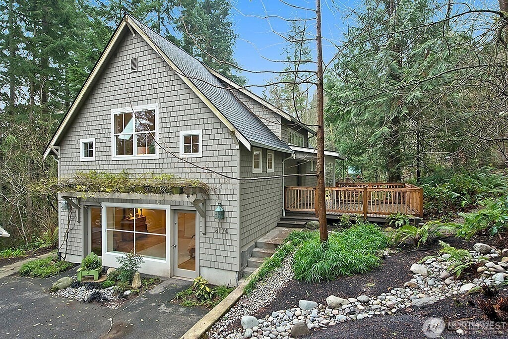 Primary Photo - 8174 Hansen Rd NE