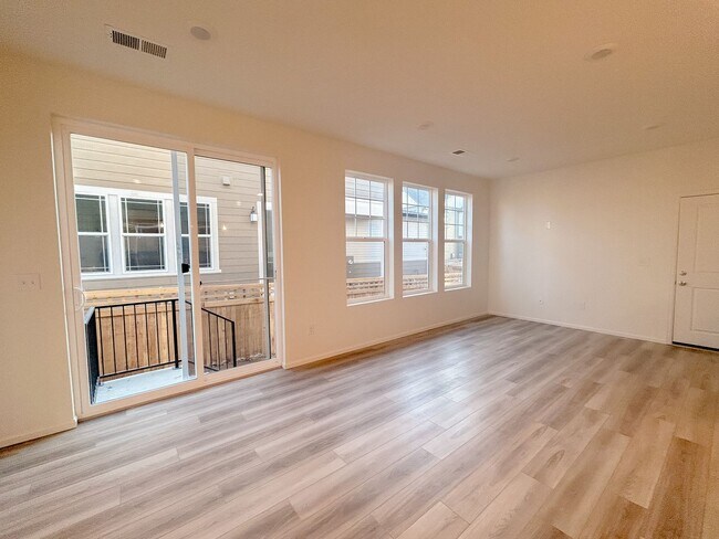 Foto del edificio - New Home!