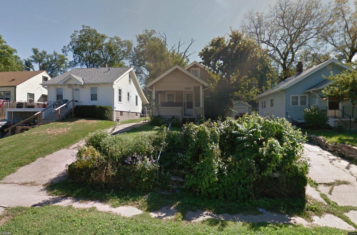5019 Maple St, Omaha, NE 68104 House Rental in Omaha, NE
