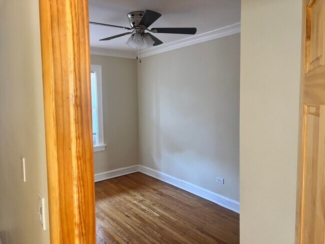 Building Photo - 3457 W 66th St