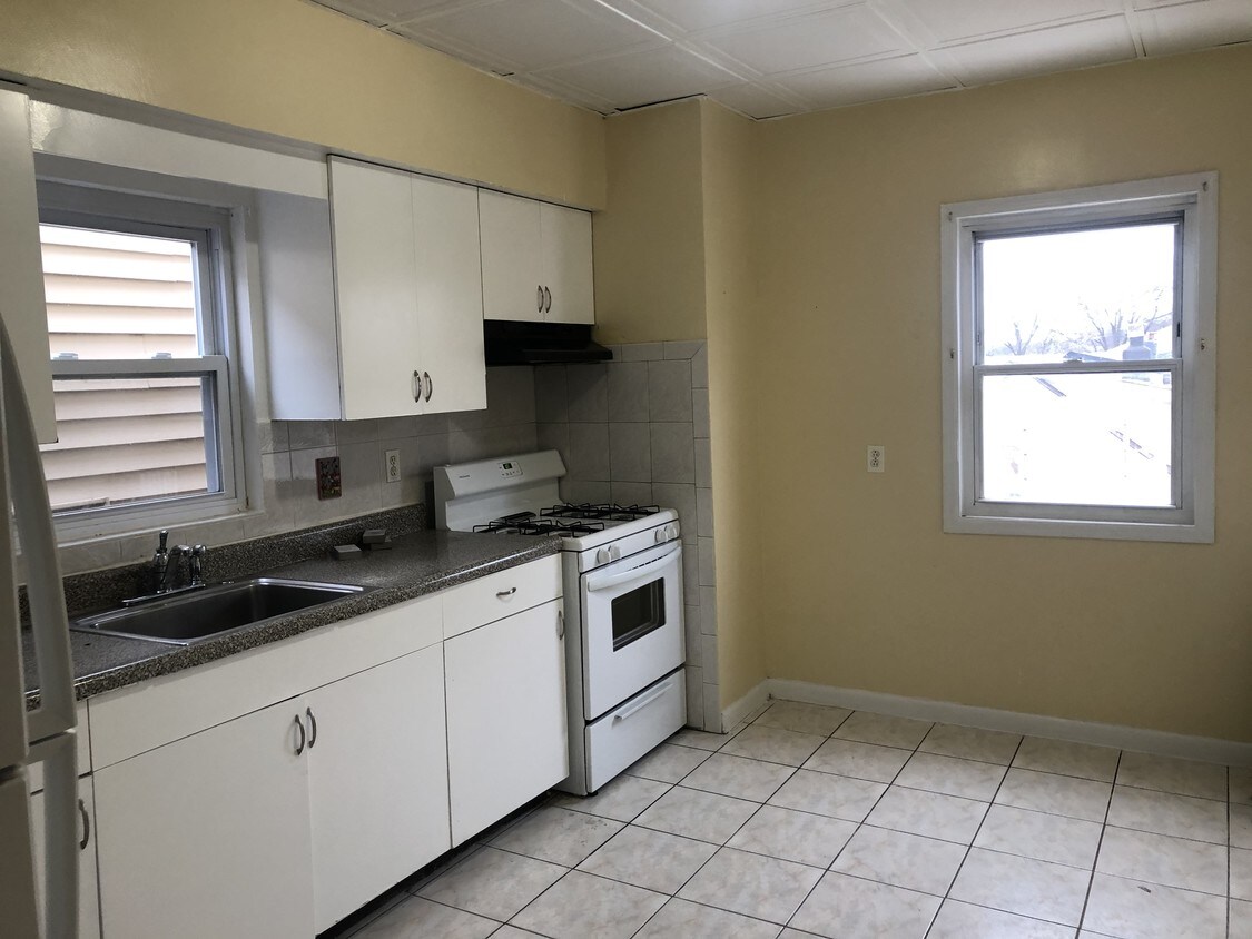kitchen - 1512 86th St