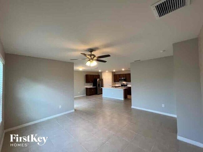 Foto del edificio - 2820 NW 21st Ave