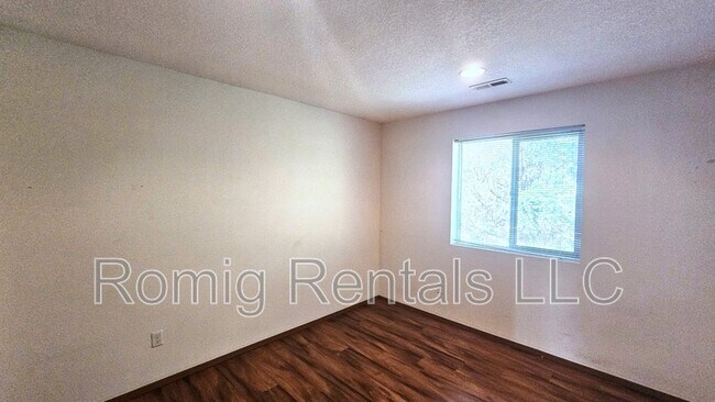 Foto del edificio - 3608 NE 81st Cir
