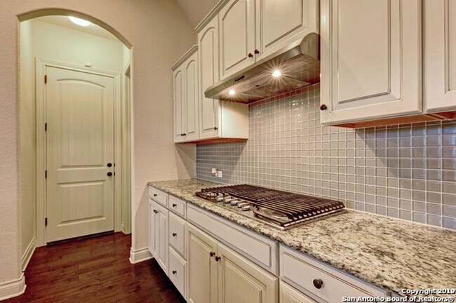 Foto del edificio - 4 Bedroom 3 1/2 Bath Prospect Creek at Kin...