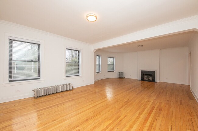 Foto del edificio - 1006 Hinman Ave