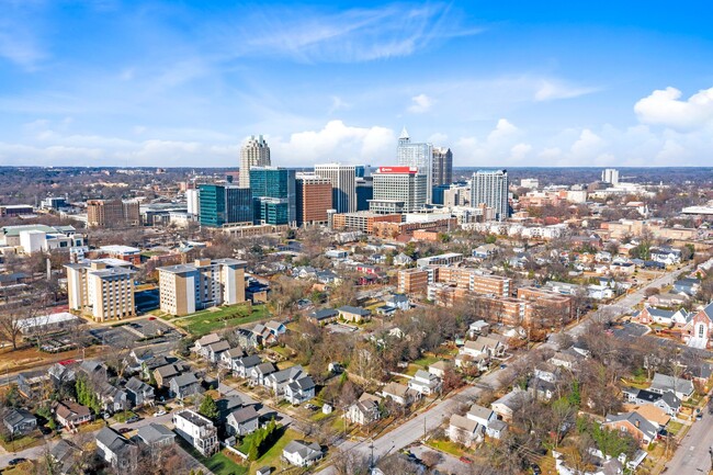 Foto del edificio - Greenway Flats Apartments