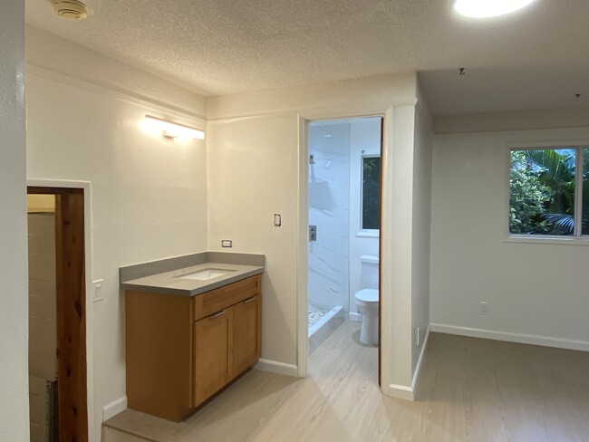 Building Photo - 2456 Lamaku Pl