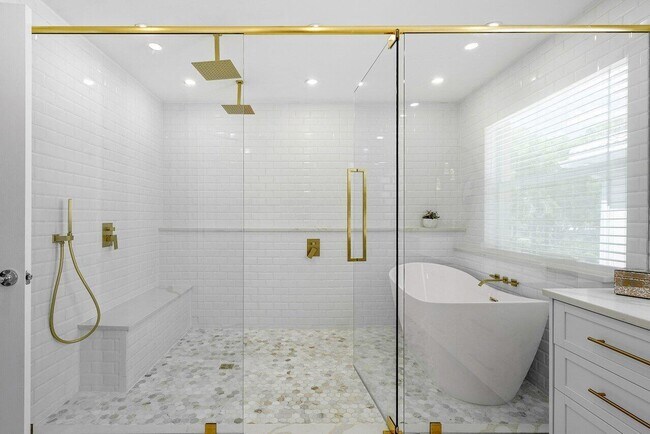 Foto del edificio - 11202 Millpond Greens Dr