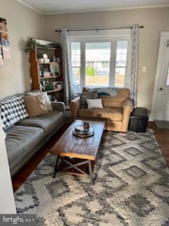 Building Photo - 421 N Chestnut St