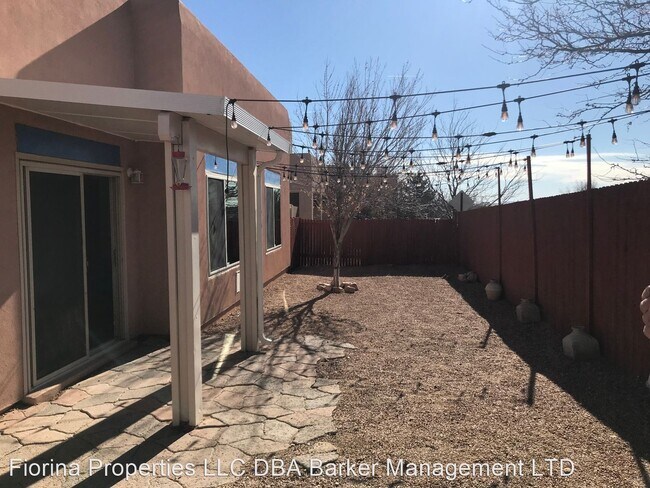 Building Photo - 3 br, 2 bath House - 4804 Solecito Circle