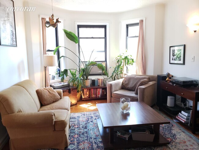 Foto del edificio - 766 Brady Ave