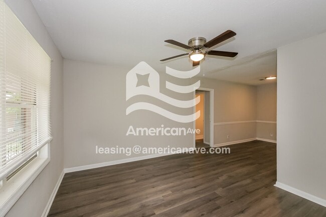 Foto del edificio - 5631 Mill Branch Rd