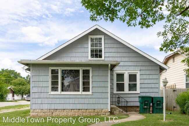 Building Photo - 3 br, 1 bath House - 1130 W Abbott St