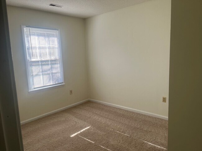 Foto del edificio - Lovely Ranch Home in South Charlotte off P...