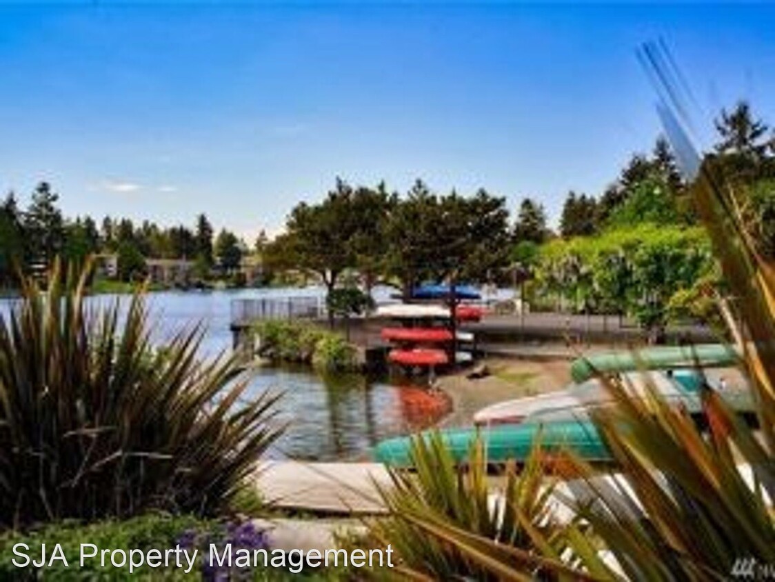 Foto principal - 1 br, 1 bath House - 13201 Linden Avenue N...