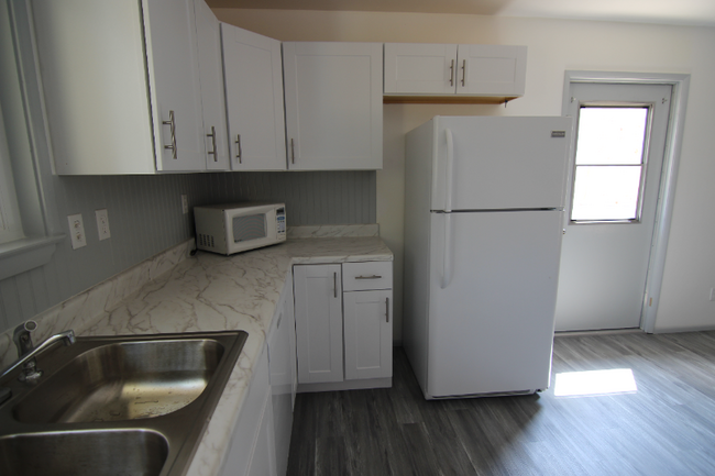 Building Photo - 5501 Dulzura Ave