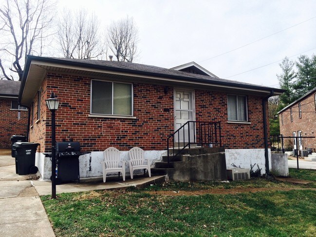 Building Photo - 7301 Murdoch Ave
