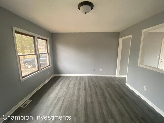 Building Photo - 3 br, 1.5 bath House - 303 Juniper Street