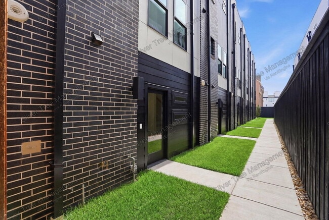 Photo - 4520 Cabell Drive Townhome