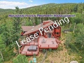 Building Photo - 204 Bristlecone Way