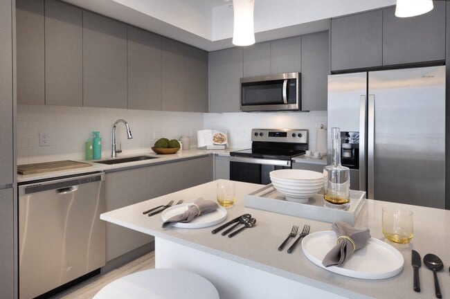 Interior Photo - The Upland at Hialeah