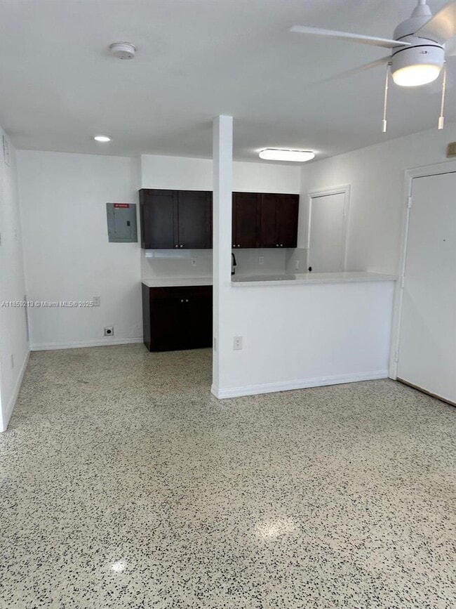 Building Photo - 660 NE 88th Terrace
