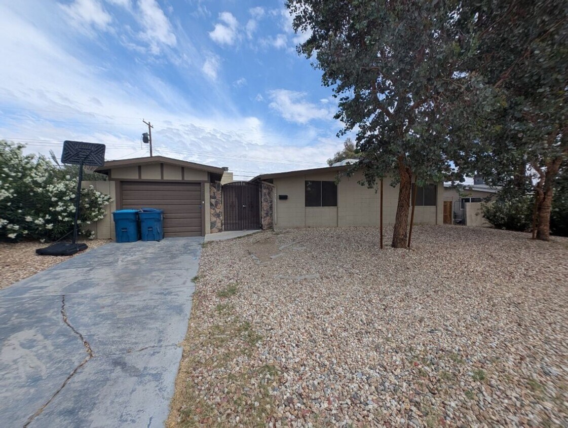 Foto principal - 1956 Golden Arrow Dr