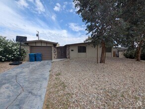 Building Photo - 1956 Golden Arrow Dr