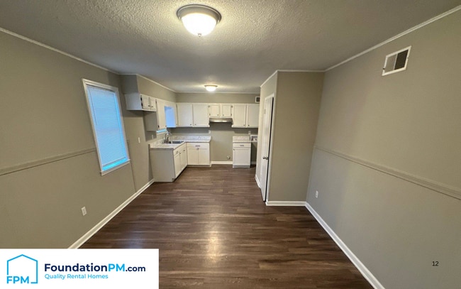 Building Photo - 3308 Cedar Springs Dr