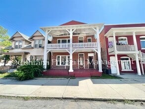 Building Photo - 706 W Galena St