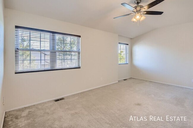 Building Photo - 715 Ridgebury Pl
