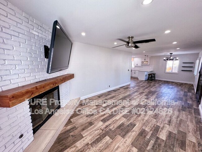 Foto del edificio - 3514 W 115th St