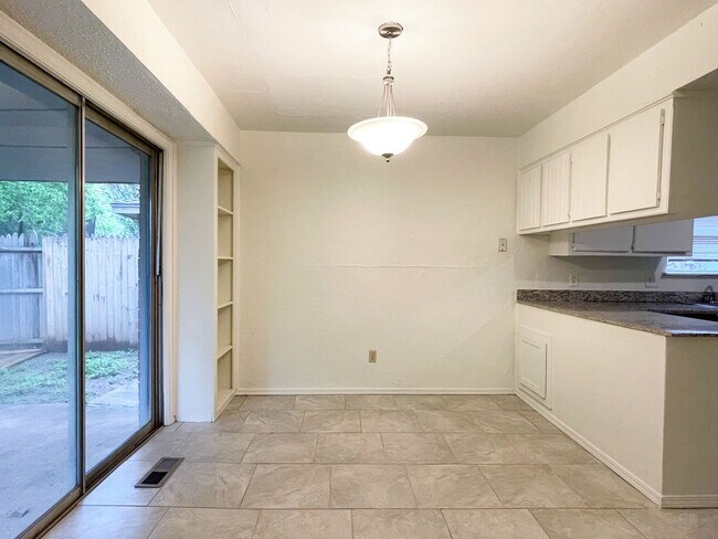 Building Photo - 10512 Harvest Moon Ave