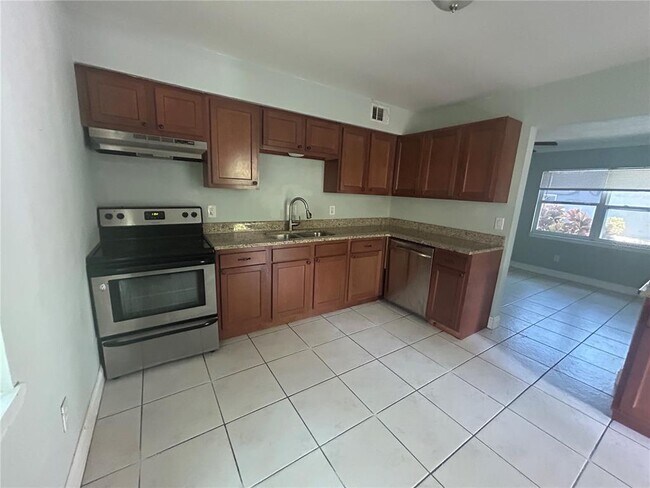 Foto del edificio - 206 N Cypress Way
