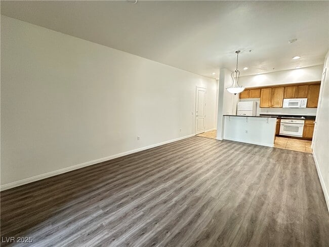 Building Photo - 56 E Serene Ave