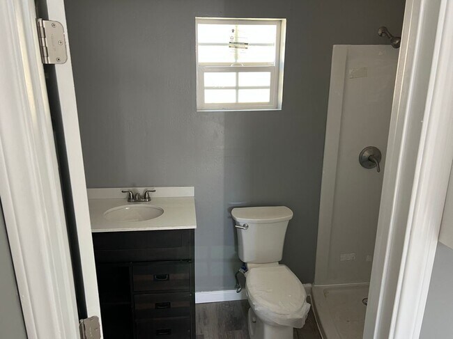 Building Photo - 45517 Corkwood Ave