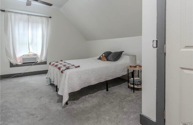 Foto del edificio - 43928 NY-37