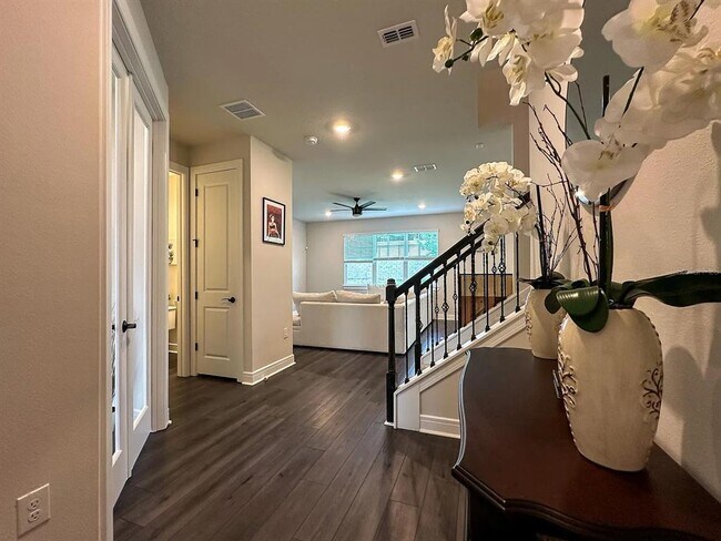 Building Photo - 4608 Gliding Wave St