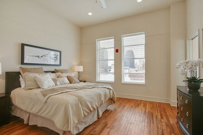 Foto del edificio - 833 Howard Ave