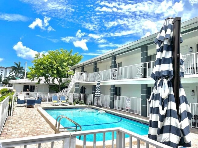 Photo - 330 W Camino Real Apartment