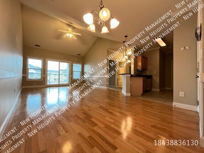Foto del edificio - Luxurious Condo with Community Pool Access!
