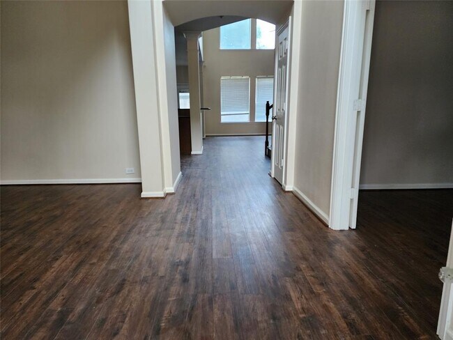 Building Photo - 5307 Dandelion Meadow Ln