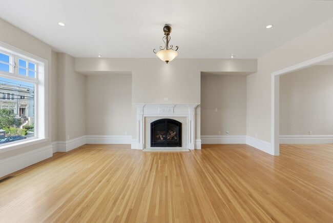 Building Photo - San Francisco Charm with Modern Upgrades