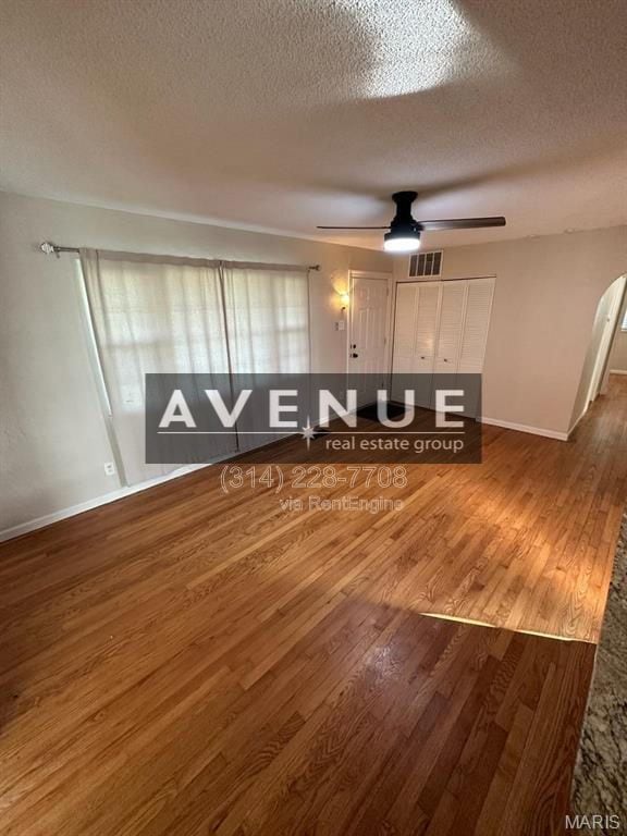 Building Photo - 908 Center Ct