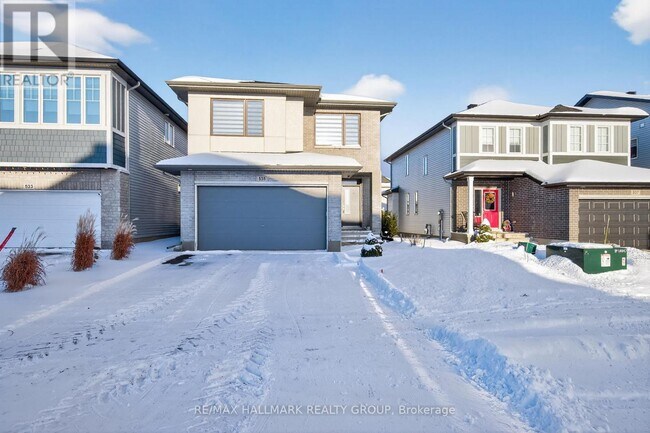 Photo du bâtiment - 535 Dressage Ave