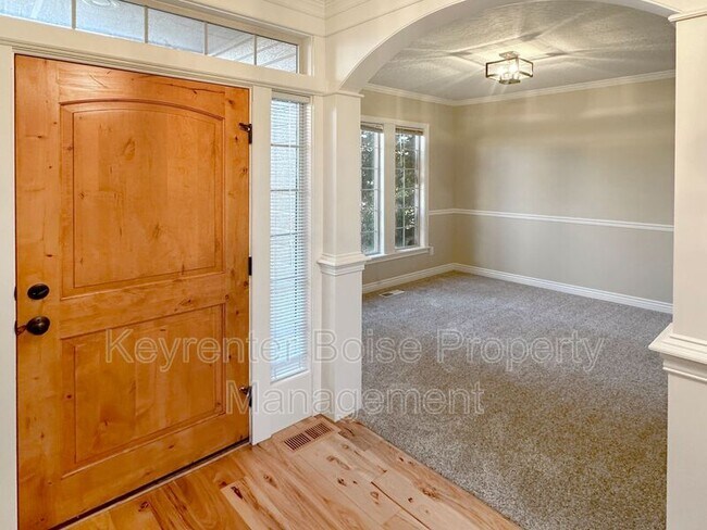 Building Photo - 538 E Halpin Dr