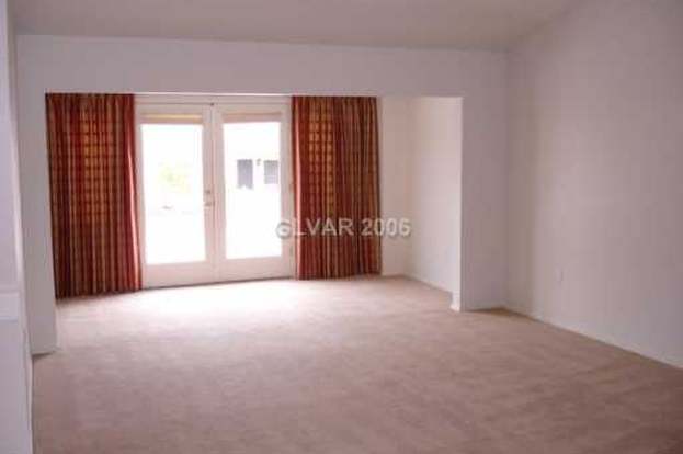 Building Photo - 8528 Glenmount Dr